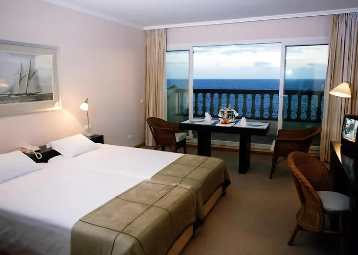 Enotel Sunset Bay Hotell 4*